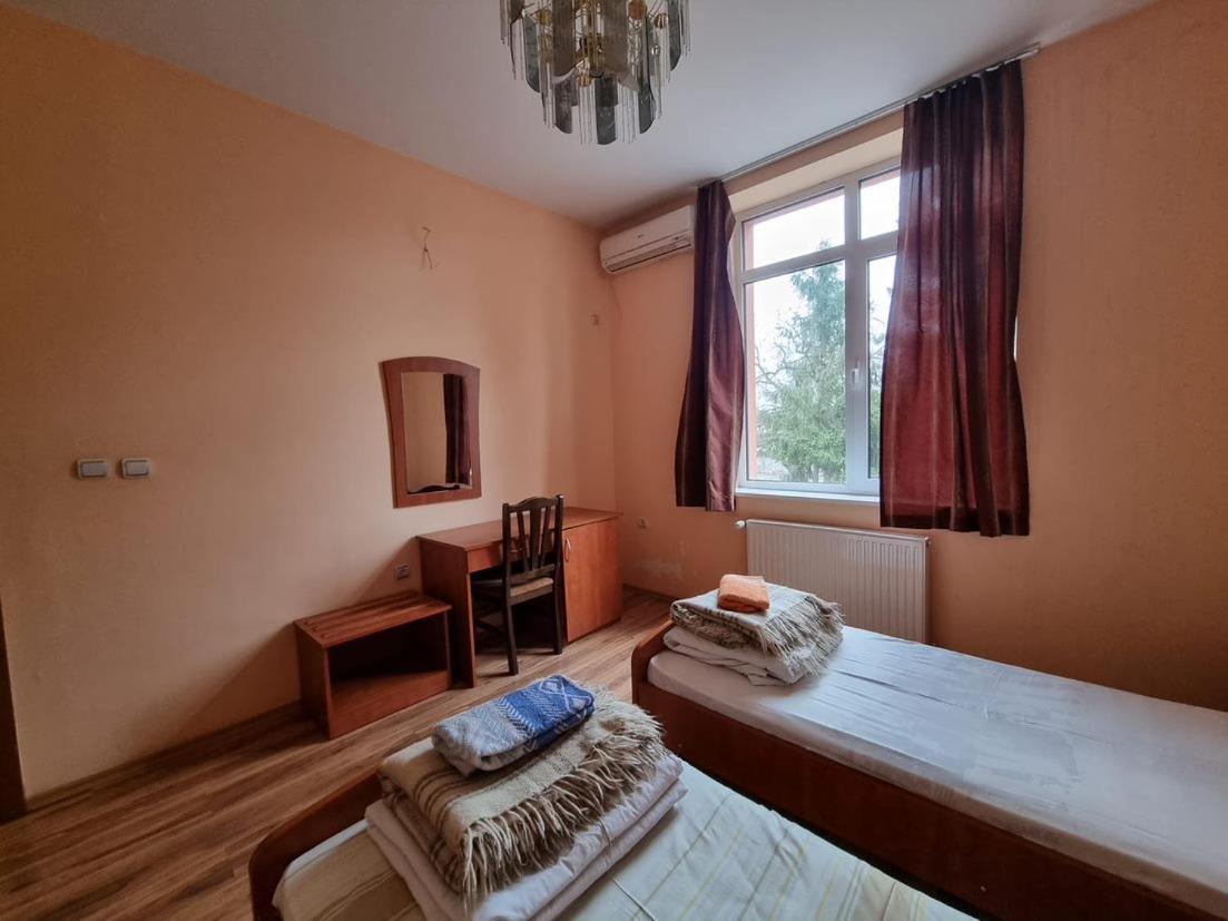 Family Hotel Rujeta Семеен Хотел Ружета - Идеален Център Pavlikeni Exterior foto
